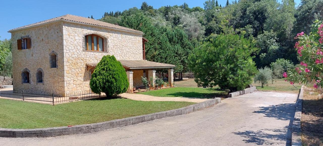 Vintage Villa Gazatika Exterior photo